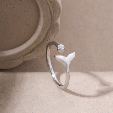 Fish Tail Solitaire Ring