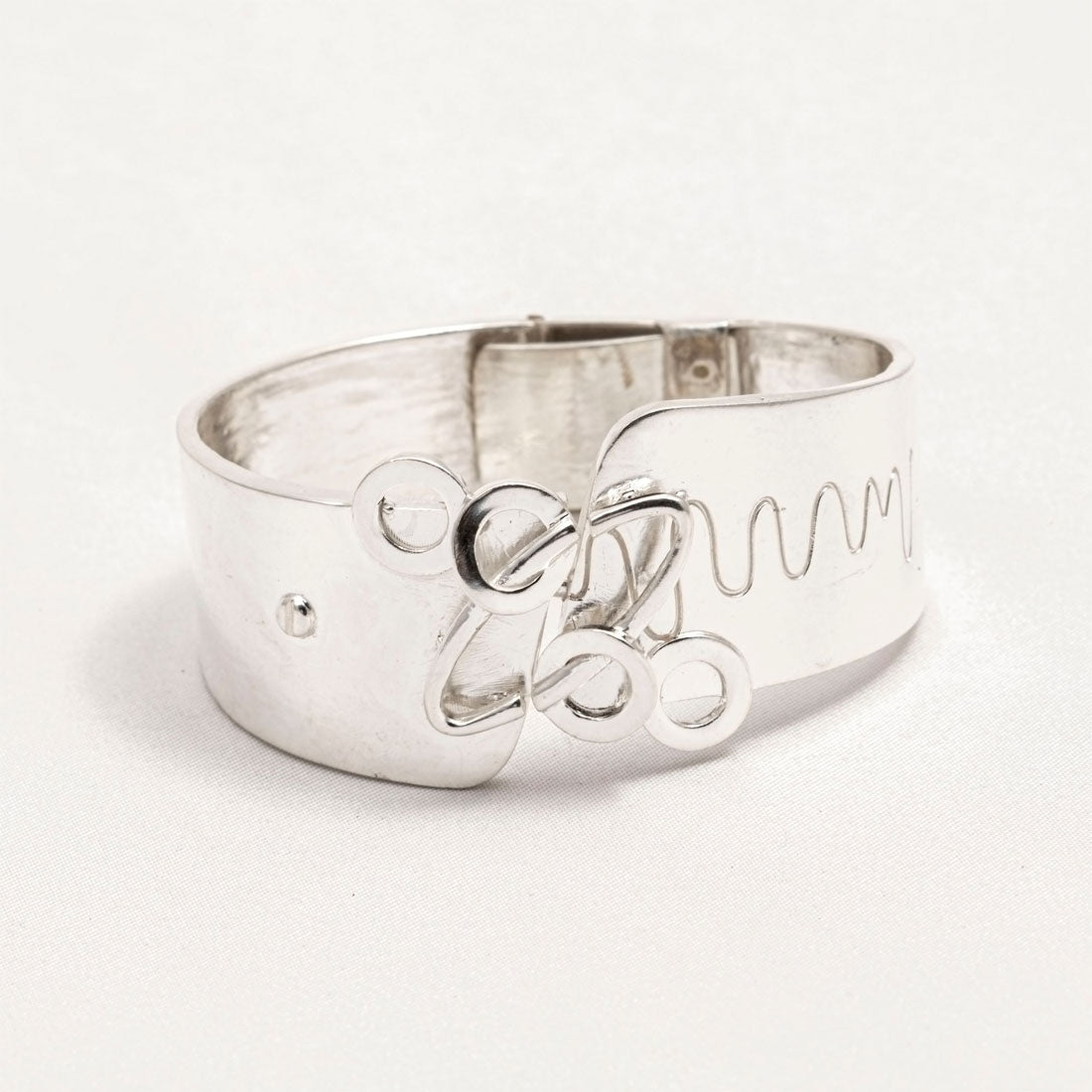 Mens or Ladies Handcuff Link Bracelet in 14k White Gold – Sziro Jewelry